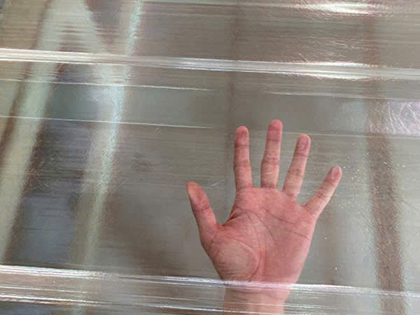 FRP/Composite Và Polycarbonate Khác Nhau Khi Làm Mái Lấy Sáng?